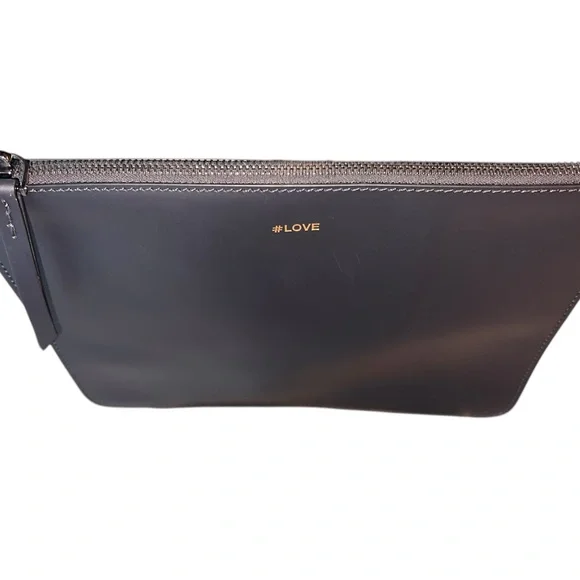NWT- GREAT 🎁 Ports 1961 men’s skinny black clutch with logo on front - Picture 5 of 16